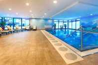 Swimming Pool Hotel Victoria Kaprun