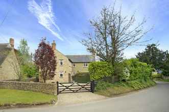 Exterior 4 Brook Farm Cottage