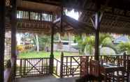 Restoran 6 Lombok Lounge Homestay