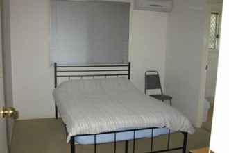 Kamar Tidur 4 Budget Accommodation Salisbury Studio 1