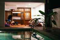 Kolam Renang Island Hostels Colombo