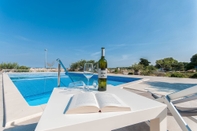 Swimming Pool Apartments Ruzmarin