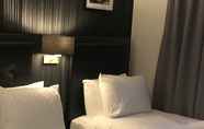Bedroom 5 The Pack And Carriage London