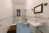 Toilet Kamar B&B 1951