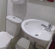 ห้องน้ำภายในห้อง 6 Hotel Manzanares Baranoa