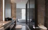 Toilet Kamar 7 Yun Song Hotel