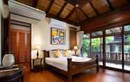 Kamar Tidur 3 Rachawadee Surin Beach