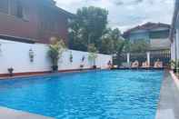 Swimming Pool Jasmine Vangvieng Hotel