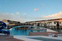 Swimming Pool Villaggio Evanike