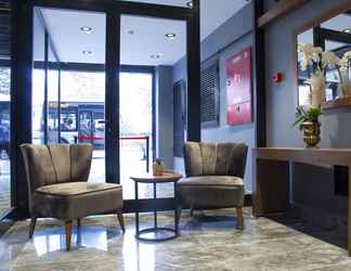 Lobby 2 Meydan Besiktas Otel