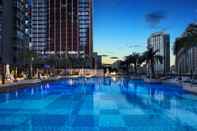 Swimming Pool Wyndham Grand Maoming