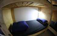 ห้องนอน 7 Adventure Inn Marahau - Hostel