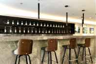 Bar, Kafe dan Lounge K.C Hotel