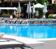 Swimming Pool 4 Luxury Apartment Militari Residence M3