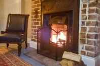 Lobby Woodland Cottage