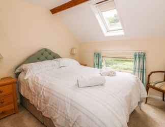 Bedroom 2 Gardener's Cottage