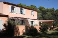 Bangunan La Bastide De L'aube Chambre d hôtes