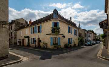 Exterior 4 Maison d'Angle - In the historical district