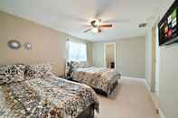 Bedroom 3BR House in Tampa by Tom Well IG - 3220