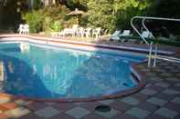 Swimming Pool Apartamentos El Oasis