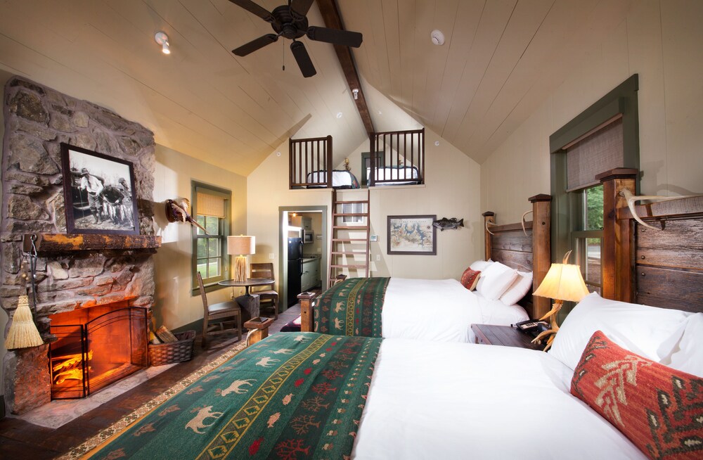 Kamar Tidur 5 Big Cedar Lodge