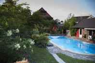 Swimming Pool Auberge au Boeuf