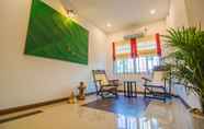 Lobi 4 Woodside Inn & Serviced Apartments