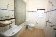 In-room Bathroom Hotel June Business Bed Breakfast