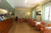 Quầy bar, cafe và phòng lounge Hotel Arco del Sole