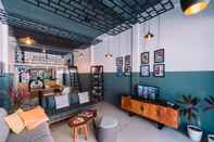 Ruang Umum The Place Hostel & Rooftop Bar