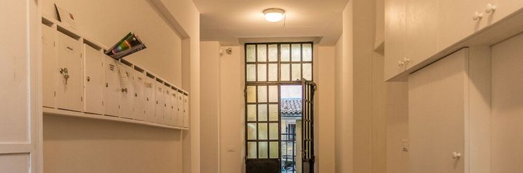 Lobby The Love Hut by Santa Lucia Station