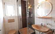 In-room Bathroom 7 Hotel und Gasthof Ritter St. Georg