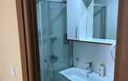In-room Bathroom 7 Ihva Otel Pierre Loti