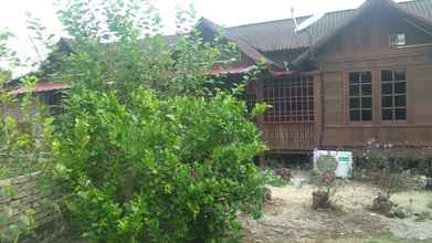 Luar Bangunan 4 YC Chalet Roomstay Lekir