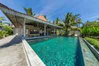 Swimming Pool Joglo House Lombok