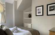 Kamar Tidur 4 The Courtyard, Windsor, 2 Beds