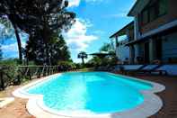 Swimming Pool B&B Il Ciliegio