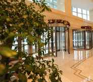 Lobby 3 Hotel Plaza Carnival Qingdao