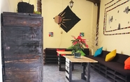 Sảnh chờ 3 Casa I'X - Hostel