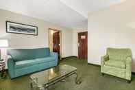 Common Space Quality Inn