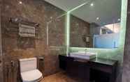 Toilet Kamar 3 Thermospace The Shore