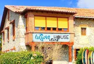 Luar Bangunan 4 La Curva Surfhouse - Hostel