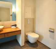 In-room Bathroom 2 Teomida Hotel
