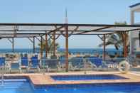 สระว่ายน้ำ Hotel Punta del Cantal - Adults Only