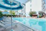 Swimming Pool Hotel Stacchini