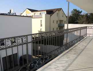 Bangunan 2 Merkel Villa Apartamente