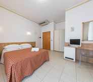 Kamar Tidur 3 Ristorante Hotel Lucia