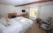 Bedroom 2 The Chequers Inn