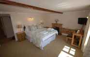 Bedroom 4 The Chequers Inn