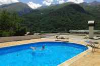 Swimming Pool Hotel Escalar